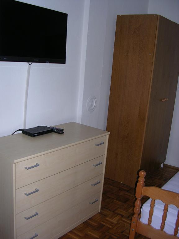 Apartment Perkovic Jadranka Kornić Eksteriør bilde