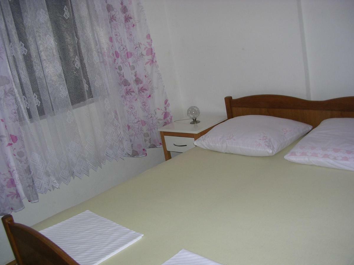 Apartment Perkovic Jadranka Kornić Eksteriør bilde